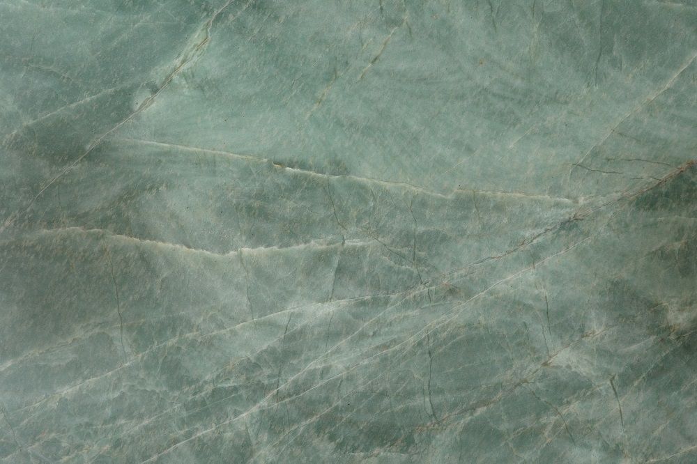 WORLD OF QUARTZ Esmeralda